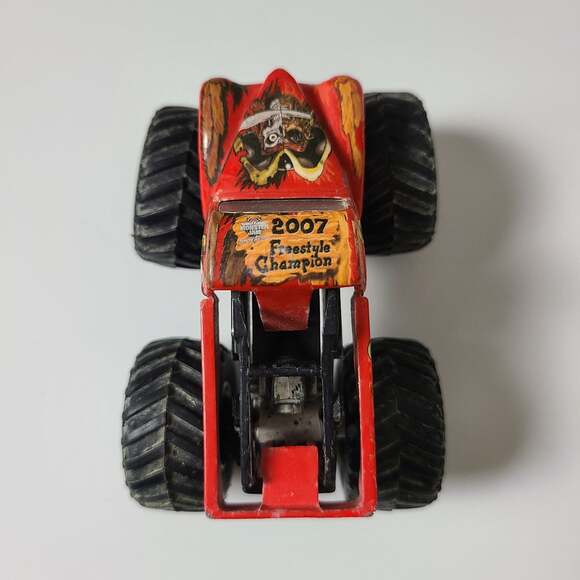 Hot Wheels 2007 Red  Monster Jam Capitan Curse Truck Toy  Vehicles Collectible - Picture 3 of 9